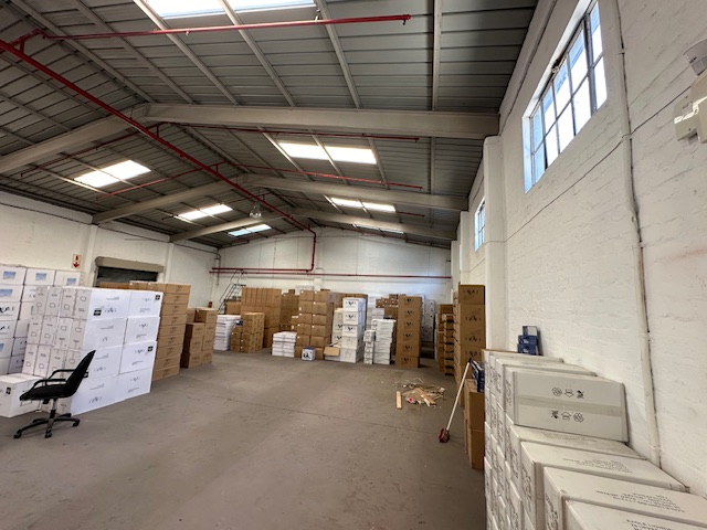 To Let commercial Property for Rent in Maitland Western Cape